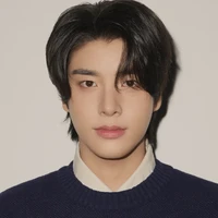 Jake ENHYPEN memancarkan pesona pria Wasian, dengan darah campuran Korea-Australia dari ayah dan ibunya. Enam tahun berturut-turut mendapat pengakuan sebagai Pria Tertampan di Dunia, tahun ini Jake ada di peringkat 46. Foto: Instagram