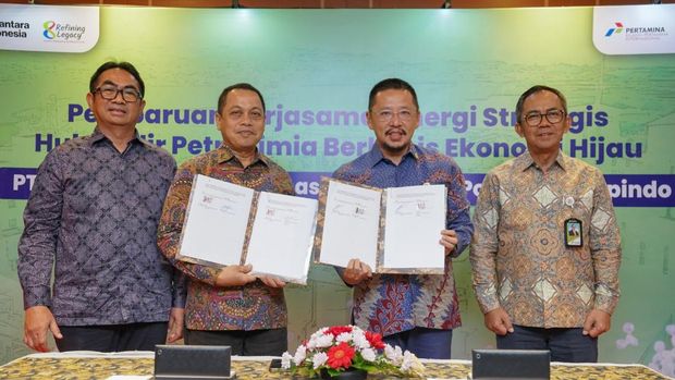 PT Kilang Pertamina Internasional (KPI) menandatangani pembaharuan komitmen kerja sama dalam Kontrak Jual Beli Produk Propylene dengan PT Polytama Propindo (Polytama), untuk periode lima tahun ke depan, mulai 1 Januari 2026 hingga 31 Desember 2030. (Dok. PT Kilang Pertamina Internasional)