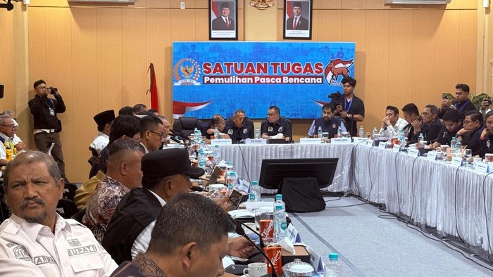 Saat DPR Minta Tak Ada Sapaan Yang Terhormat di Rapat Pascabencana Aceh