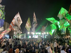 Ribuan Jemaah Doa Bersama Refleksi Akhir Tahun di Islamic Center