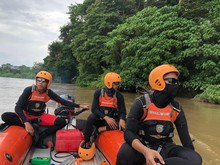 Perahu Oleng Saat Melintas Sungai di OKU Timur, Satu Orang Tenggelam