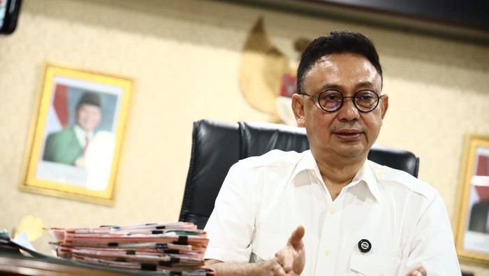 Wali Kota Pontianak Edi Rusdi Kamtono menerbitkan SE larangan pesta kembang api dan petasan saat Tahun Baru 2026.