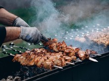 Jangan Kalap, Segini Batas Aman Konsumsi Daging di Malam Tahun Baru