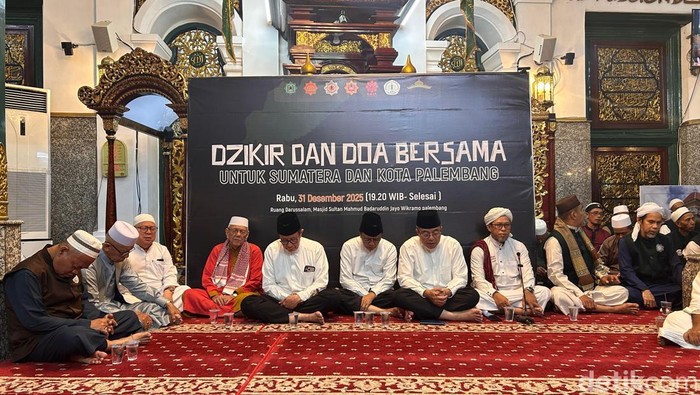 Masjid Agung Palembang Gelar Muhasabah Akhir Tahun dan Dzikir Bersama
