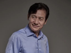 Aktor Senior Ahn Sung Ki Meninggal Dunia pada Usia 74 Tahun