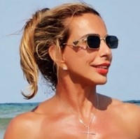 Dalam keterangannya, Andréa menuliskan pesan penuh makna tentang konsistensi hidup sehat. “Ketangguhan terlihat seperti ini. Saya tetap fokus. Saya tetap disiplin. Saya tetap setia pada diri sendiri. Tahun memang akan berakhir, tetapi kerja keras tidak pernah berhenti,” tulisnya.  Foto: dok. Instagram @andrea__sunshinee