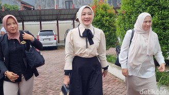 Atalia Hadiri Sidang Gugatan Cerai dengan RK: Minta Doanya