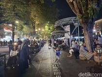 Cerita Wisatawan Bekasi Pertama Kali ke Malioboro Rayakan Tahun Baru