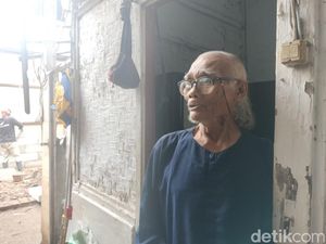 Rumah Roboh, Diding Boneng Dapat Bantuan Rp 50 Juta dari Raffi Ahmad