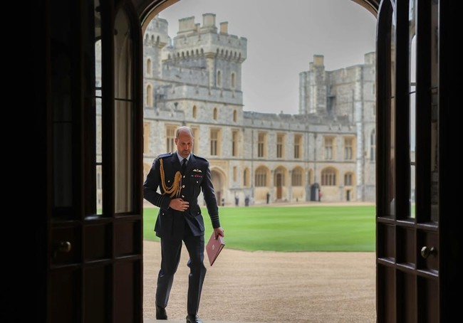 Pada Oktober, Pangeran Wales berkesempatan menghadiri audiensi dengan Presiden Estonia Alar Karis. Pertemuan ini menegaskan peran aktif kerajaan dalam diplomasi internasional. (Foto: Instagram/@princeandprincessofwales)