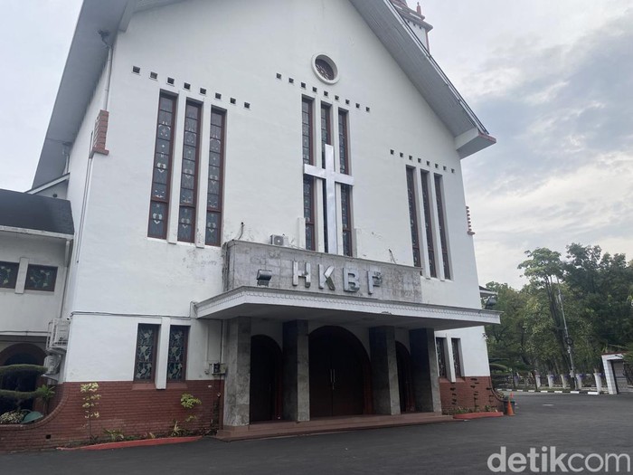 Bangunan Gereja HKBP Sudirman