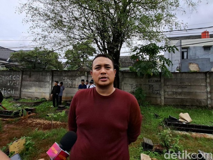 Gilang Dirga Akan Selalu Rindu Ayah, Tapi Mau Terus Jalani Hidup