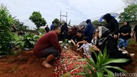 Sebelum meninggal dunia, keluarga sempat membawa ayah Gilang Dirga ke rumah sakit. Foto: Muhammad Ahsan Nurrijal/detikcom