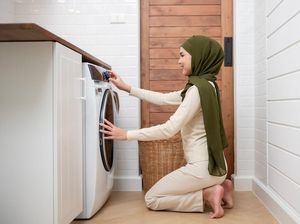 Mau Mencuci Hijab Pakai Mesin Cuci? Simak 5 Tips Ini Biar Tetap Awet