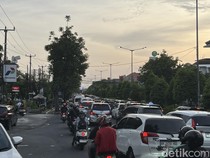 Jalan Sunset Road-Bypass Ngurah Rai Macet Parah