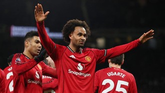 Zirkzee Bulat Hati Mau Tinggalkan MU