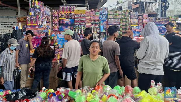 Kondisi Pasar Asemka Jakarta Jelang Pergantian Tahun 2026. (CNBC Indonesia/Chandra Dwri Pranata)