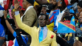 Aksi Unik Fans Kongo di Piala Afrika 2025: Jadi 'Patung' Sepanjang Laga!