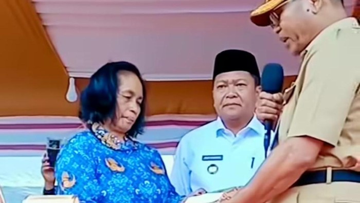 Viral 2 PPPK Paruh Waktu Mamasa Langsung Pensiun Usai Terima SK Pengangkatan
