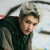 Viral Artis China Jambak Hingga Banting HP Fans di Bandara Jadi Kontroversi