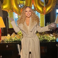 Mariah Carey menikmati liburan akhir tahun di Aspen, Colorado, Amerika Serikat. Bersama dua anak kembarnya, Maroko dan Monroe, dia menghabiskan waktu santai di tempat bersalju itu sejak 16 Desember 2025. Foto: Instagram/@mariahcarey