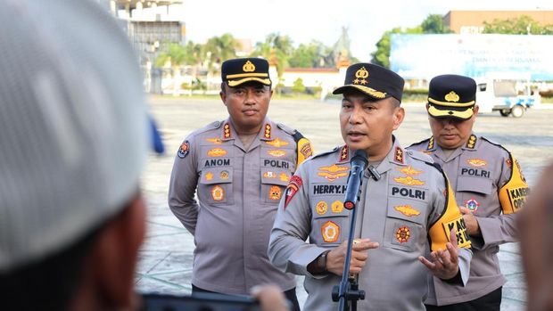 Pemprov dan Polda Riau tutup akhir tahun 2025 dengan gelar doa lintas agama