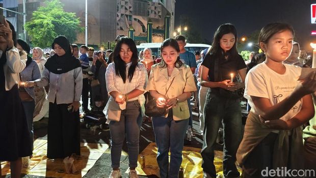 Perayaan malam tahun baru di Solo tanpa adanya pesta kembang api, Rabu (31/12/2025).