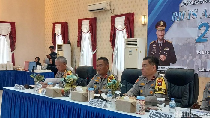 Rilis akhir tahun Polda Kepri yang disampaikan Kapolda Kepri Irjen Asep Safrudin