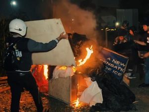 Kawasan Barak Narkoba Jermal 15 Diduga Curi Listrik