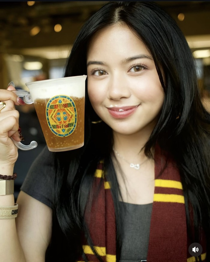 Potret Diva Azzura Saat Kulineran, Cicip Matcha hingga Dessert