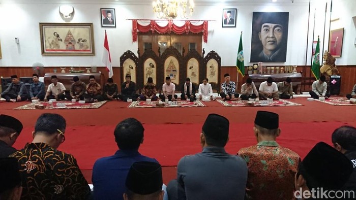Sambut Tahun Baru, Umat Lintas Agama di Trenggalek Pilih Doa Bersama