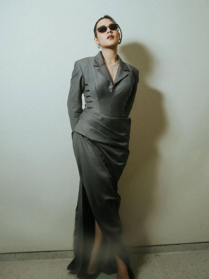 Raisa kerja malam tahun baru.