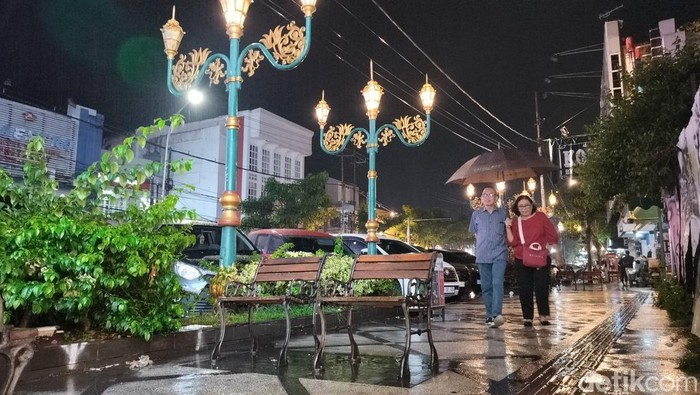 Jelang Pergantian Tahun, Kota Malang Diguyur Hujan