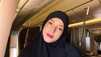 Penampilan Tasya Farasya mengenakan hijab dan akan menjalankan ibadah umrah. Foto: dok instagram Tasya Farasya