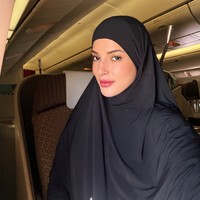 Cantik maksimal, penampilan Tasya kenakan hijab banjir pujian. MasyaAllah jujur cantiiik syekali memong qqq, tulis salah satu komentar. masyaallah cantik sekali memong, tambah netizen lain. Foto: Instagram/@tasyafarasya