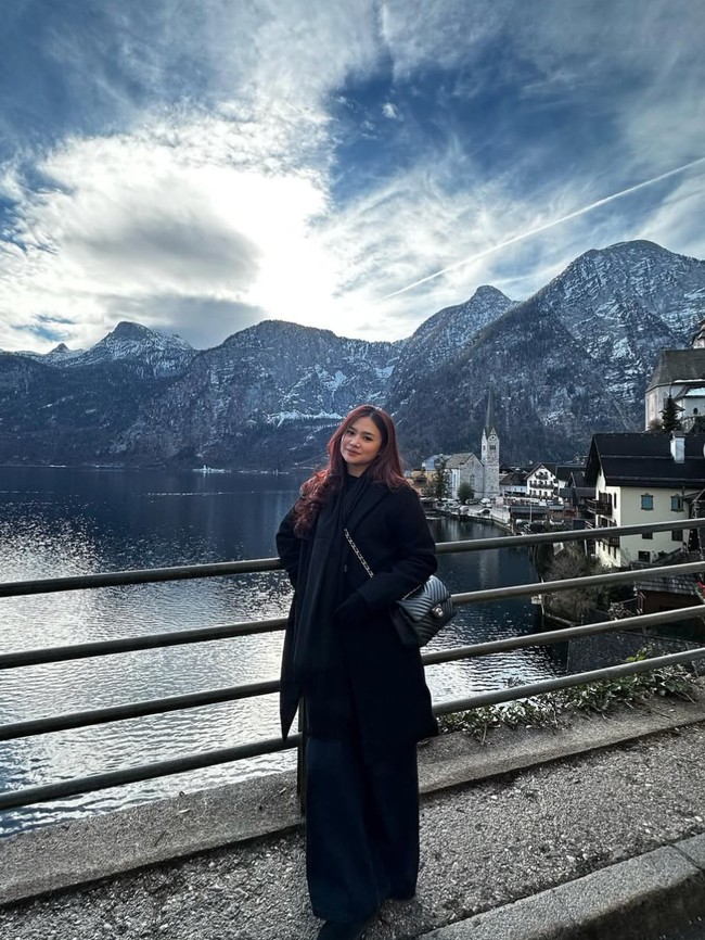 7 Foto Tiara Putri Mulan Jameela yang Jarang Tersorot, Lanjut S2 di Amerika