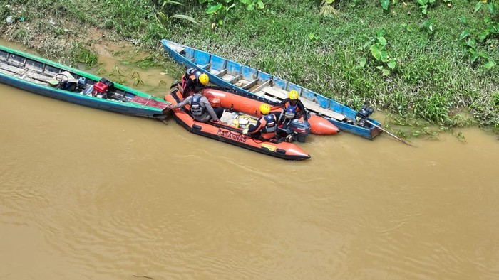 Perahu Karam Tabrak Kayu di Bungo, 3 Selamat dan 1 Orang Hilang