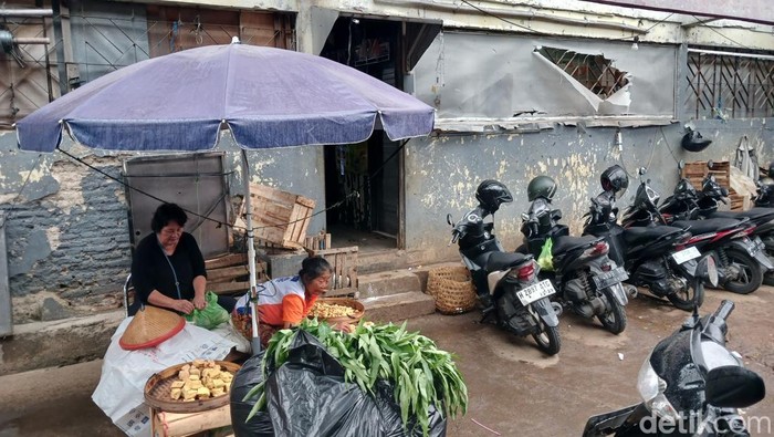 Geger Pria Dimassa gegara Hendak Cium Paksa Wanita di Pasar Peterongan Semarang