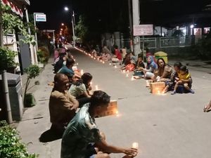 1.000 Lilin dan Munajat Cara Warga Balongbendo Sidoarjo Sambut Tahun Baru