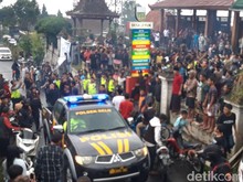 Massa Geruduk Balai Desa di Boyolali Buntut Dugaan Penyelewengan Dana