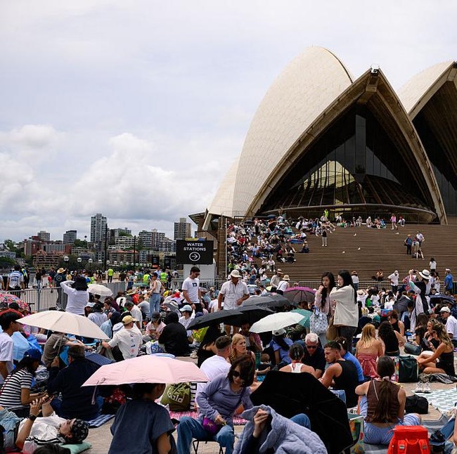 Potret Warga Mulai Padati Pelabuhan Sydney Jelang Tahun Baru 2026