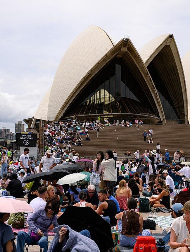 Potret Warga Mulai Padati Pelabuhan Sydney Jelang Tahun Baru 2026