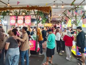 Yuk! Tahun Baruan di Transmart Cempaka Putih, Bisa Jajan Kuliner Viral