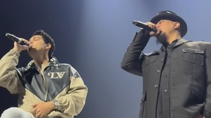 Sepertinya @bouttier_maxime diaudisi utk jadi vocalis berikutnya @officialdewa19 , menarik sekali utk pasar, jelas akun egtrs****. layak di panggung besar dia mah, maen gitar ny jago, kata akun getrs****. Waah ada @bouttier_maxime Semakin menyalaa. Dia layak ke panggung besar krn dia multi talenta, ungkap akun lainnya.  Foto: dok instagram Yuke dan Maxime Bouttier