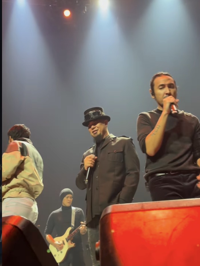 Yuke dan Maxime Bouttier