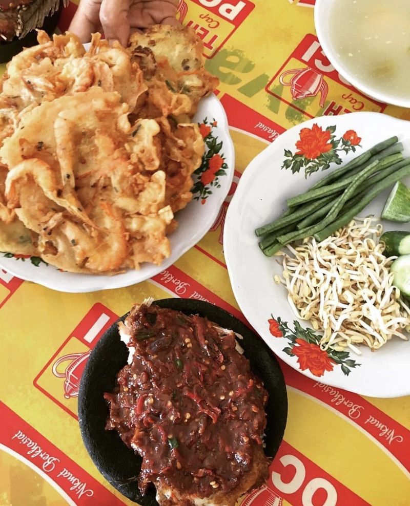 5 Kuliner Legendaris Tegal Wajib Banget Coba, Ada yang Berusia 100 Tahun