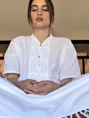 Tutup 2025, Cinta Laura Meditasi Seminggu di Thailand