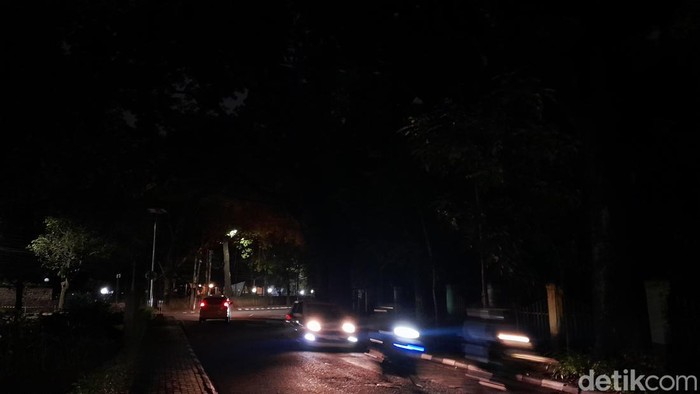 Gelap Gulita Tamansari di Malam Hari