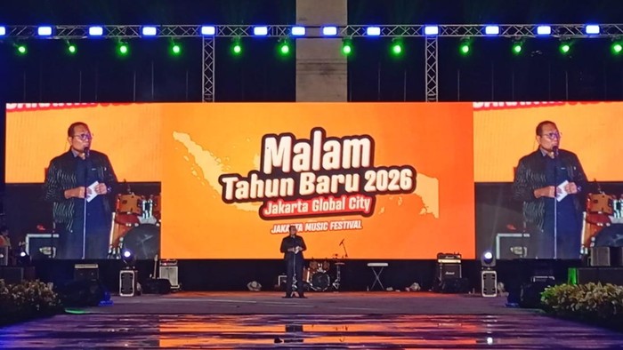 Momen Perayaan Pergantian Tahun Sambil Berdonasi di Lapangan Banteng