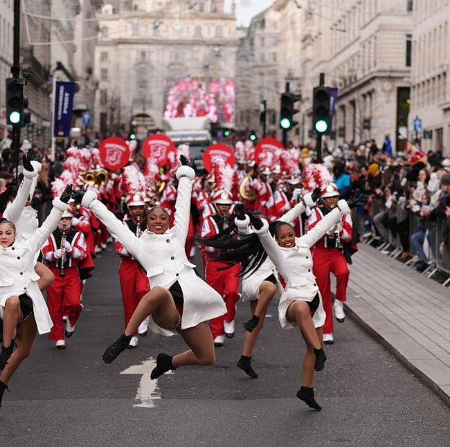London Sambut 2026 dengan Parade Tahun Baru